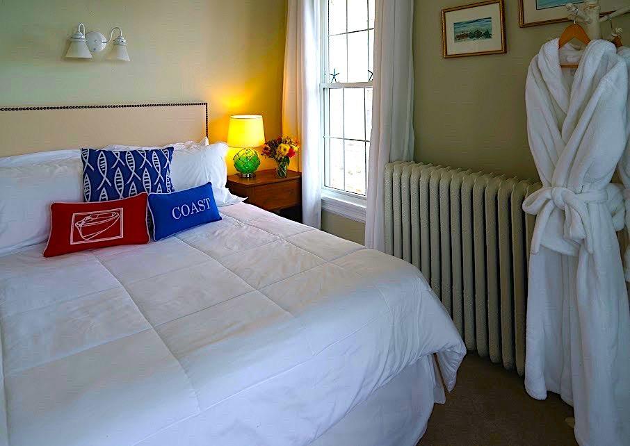 Captain Sawyer'S Bed And Breakfast Boothbay Harbor Exterior photo